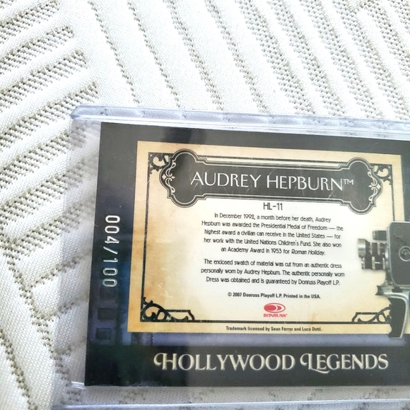 🎉 Host Pick🥳  Audrey Hepburn Silver Screen Card - Picture 6 of 7